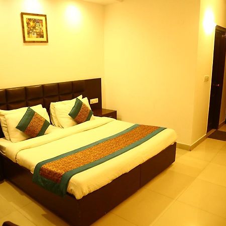 Hotel Smart Inn 2 新德里 外观 照片