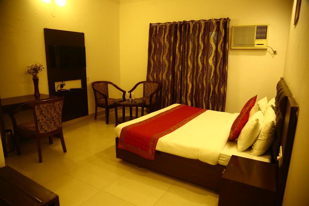 Hotel Smart Inn 2 新德里 外观 照片