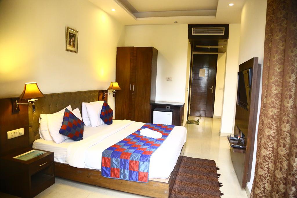 Hotel Smart Inn 2 新德里 外观 照片