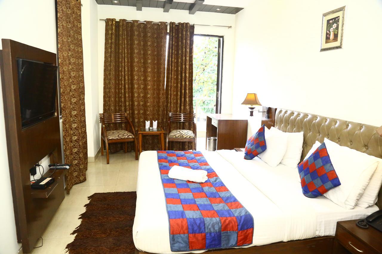 Hotel Smart Inn 2 新德里 外观 照片